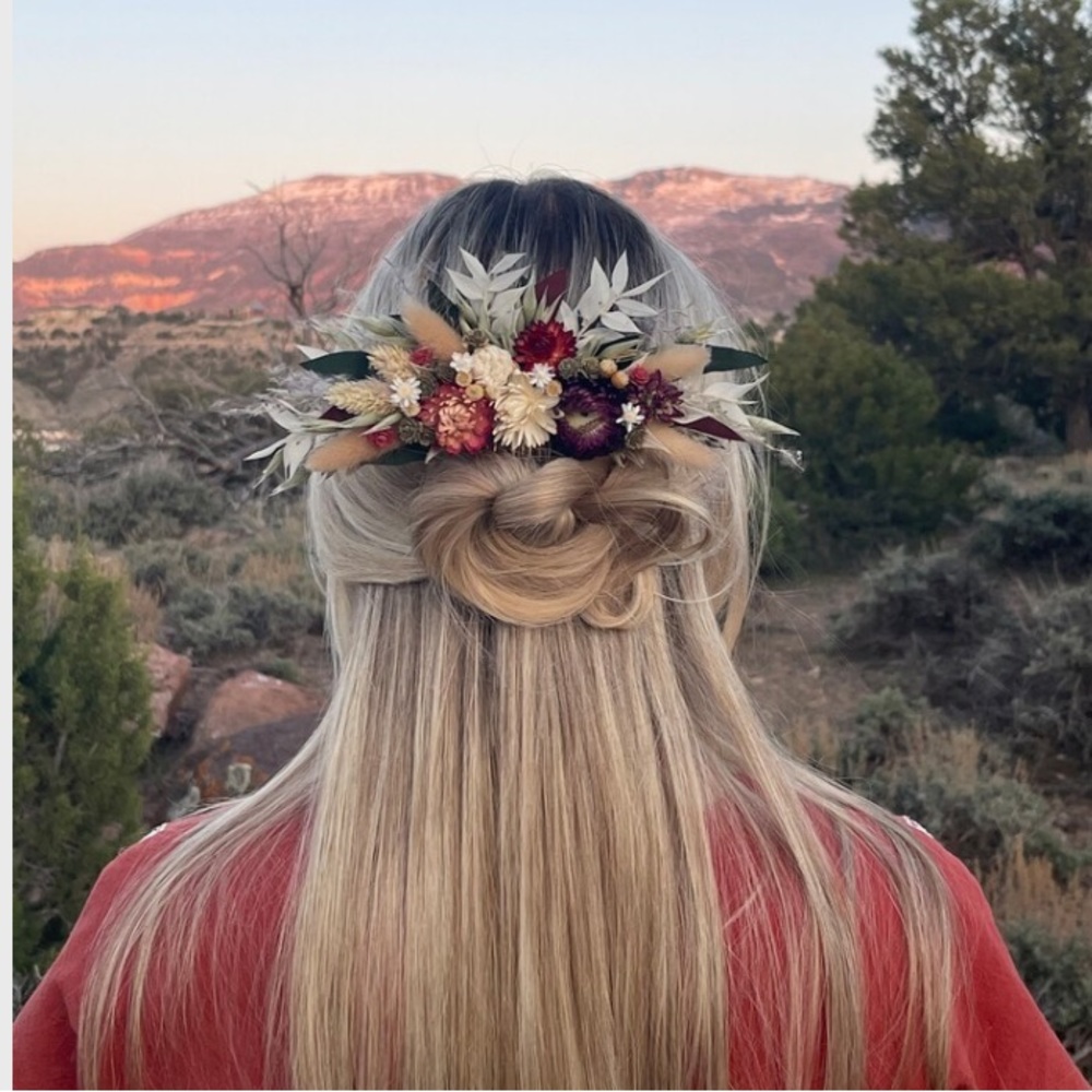 Wedding dried flower hair comb